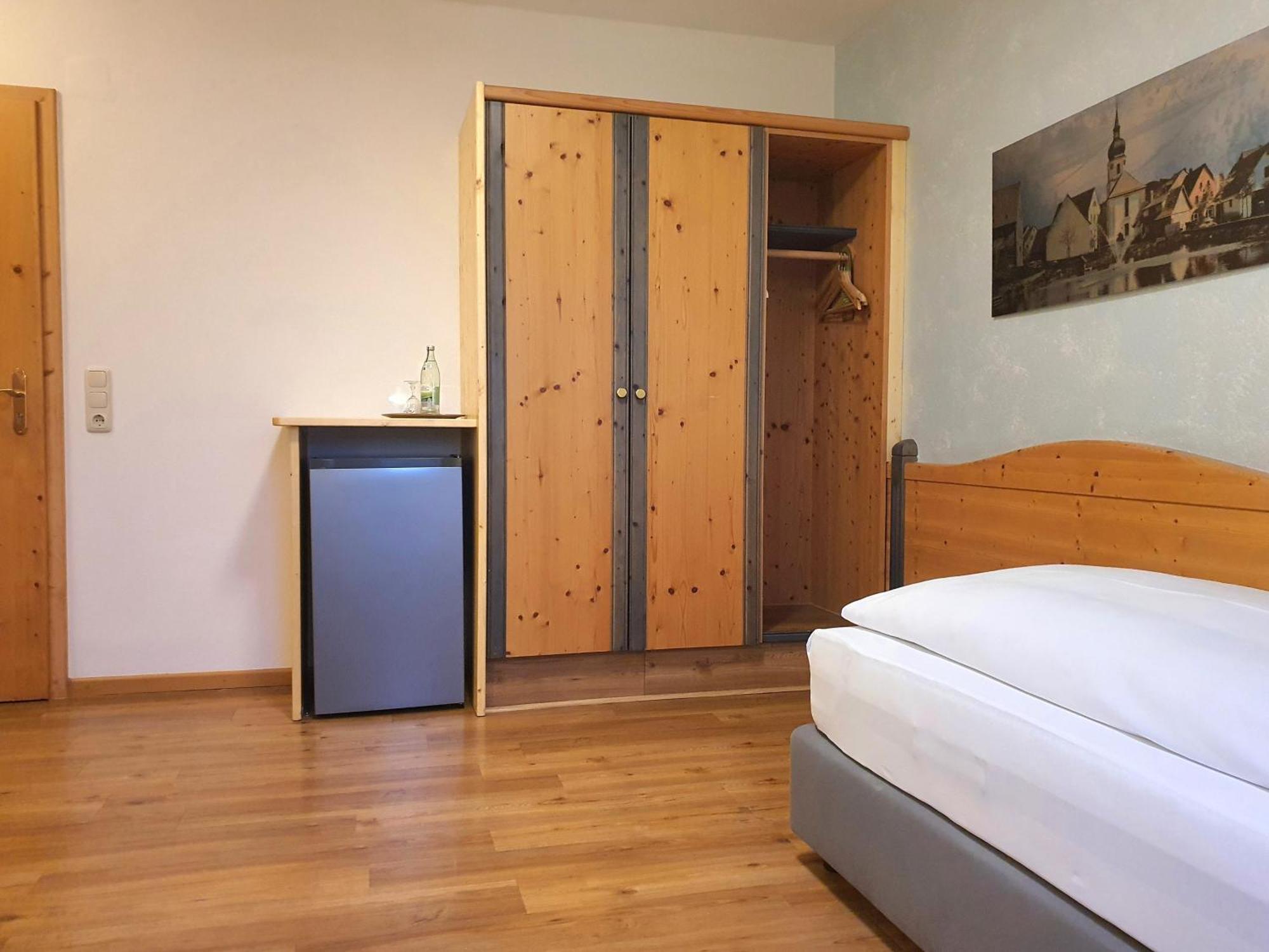 Hotel Am Schwanberg Roedelsee Exterior photo